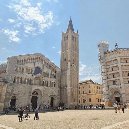 Luxury 5 Al Duomo Di Parma公寓 外观 照片