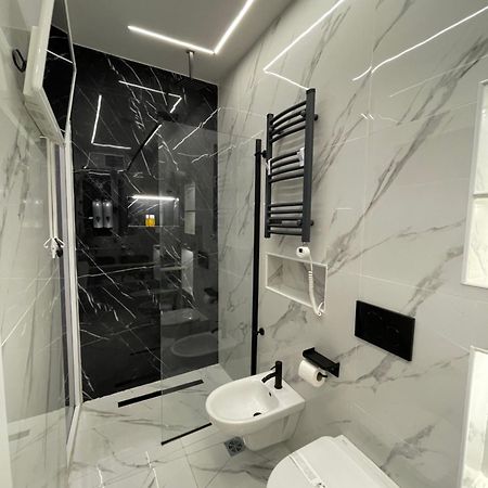 Luxury 5 Al Duomo Di Parma公寓 外观 照片