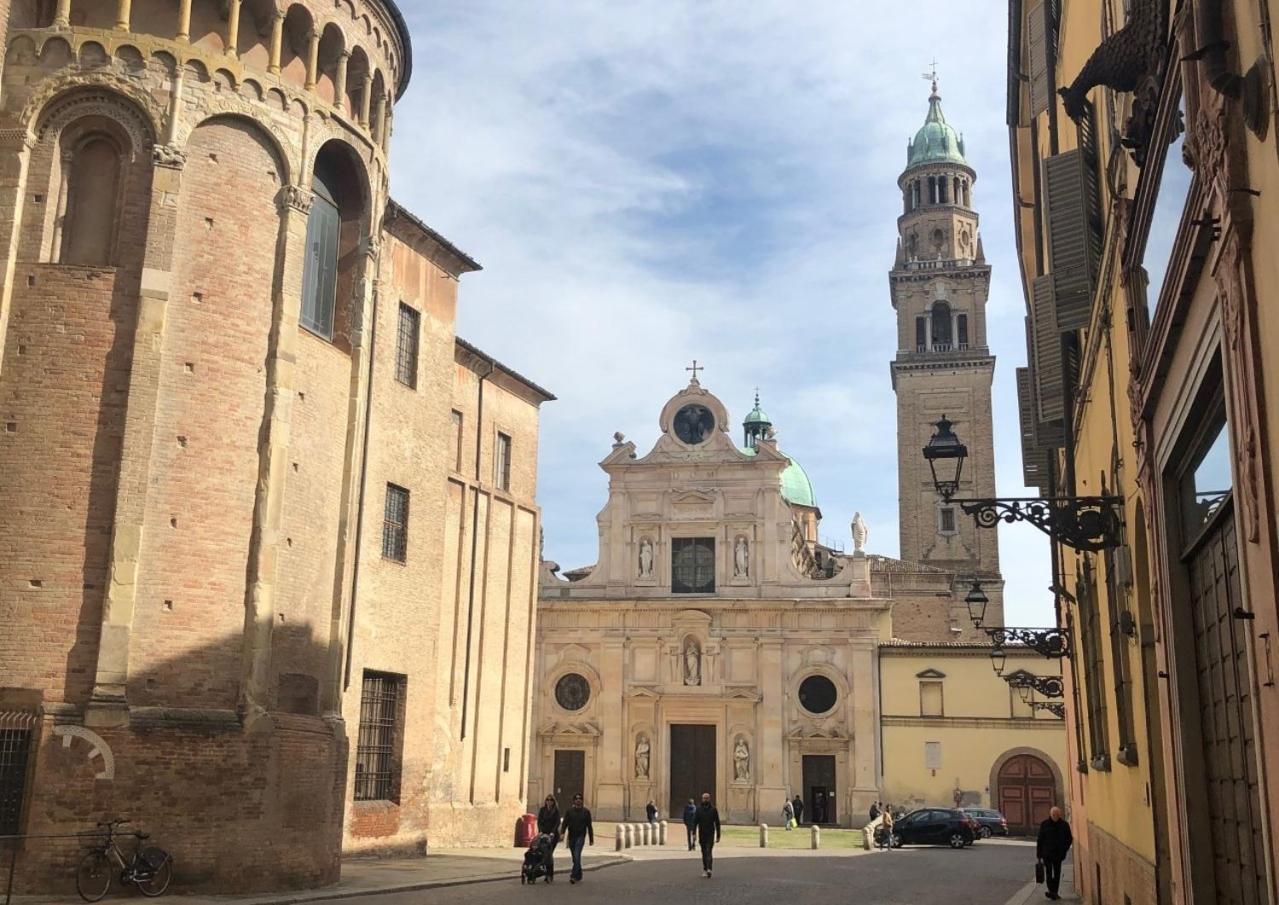 Luxury 5 Al Duomo Di Parma公寓 外观 照片