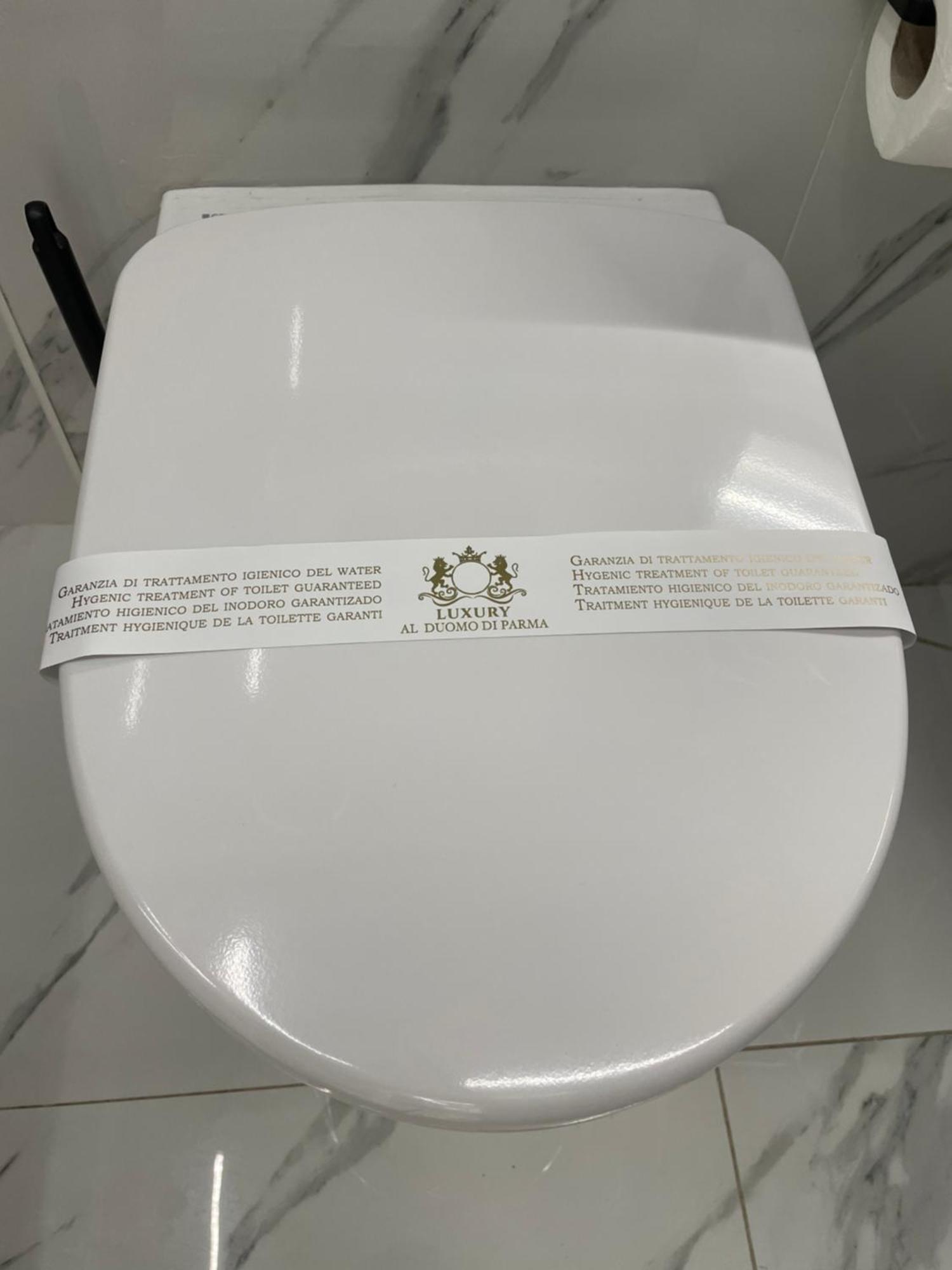 Luxury 5 Al Duomo Di Parma公寓 外观 照片