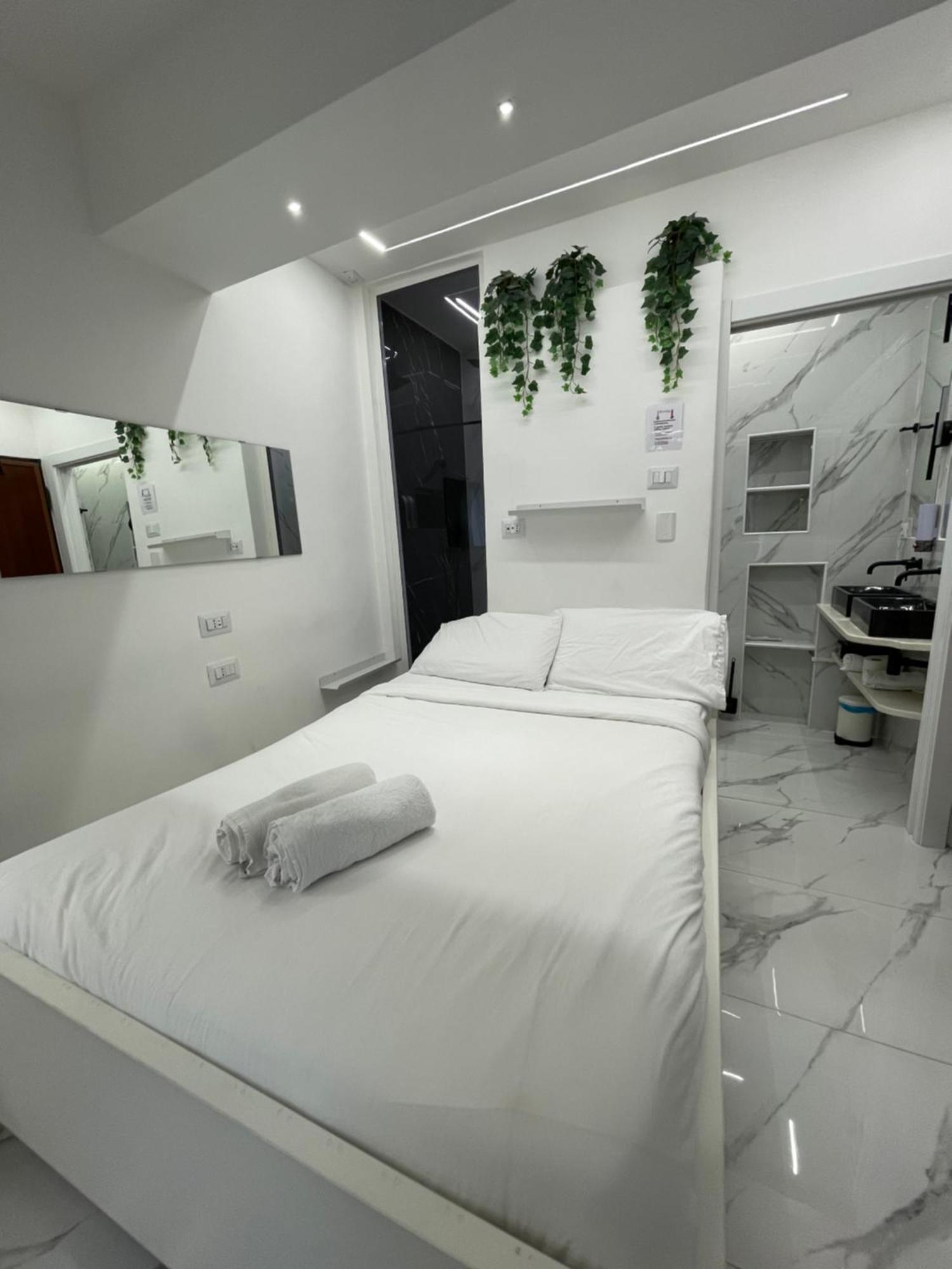 Luxury 5 Al Duomo Di Parma公寓 外观 照片