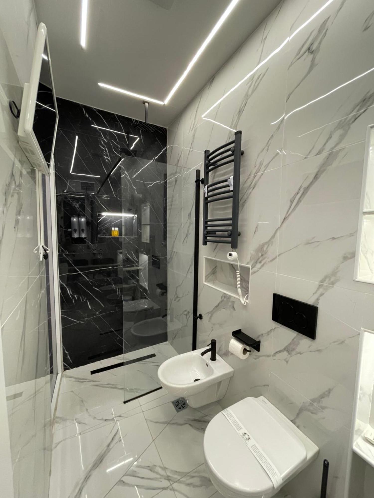 Luxury 5 Al Duomo Di Parma公寓 外观 照片