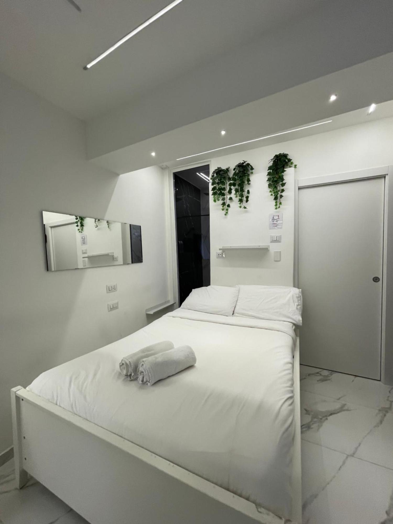 Luxury 5 Al Duomo Di Parma公寓 外观 照片